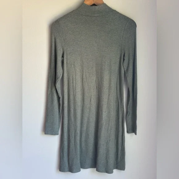 NWT American Eagle Mock Neck Lightweight Sweater Dress Green Size Small - Picture 6 of 6